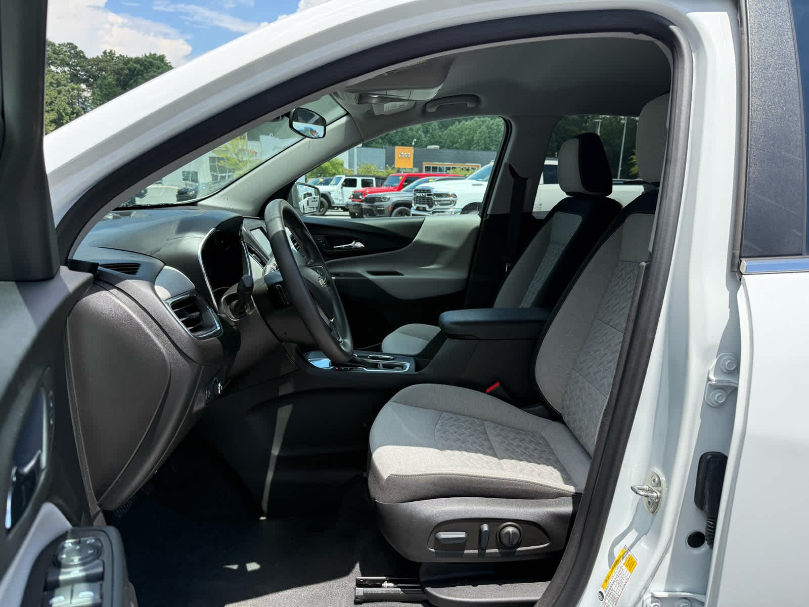 Used 2023 Summit White Chevrolet LT image 12