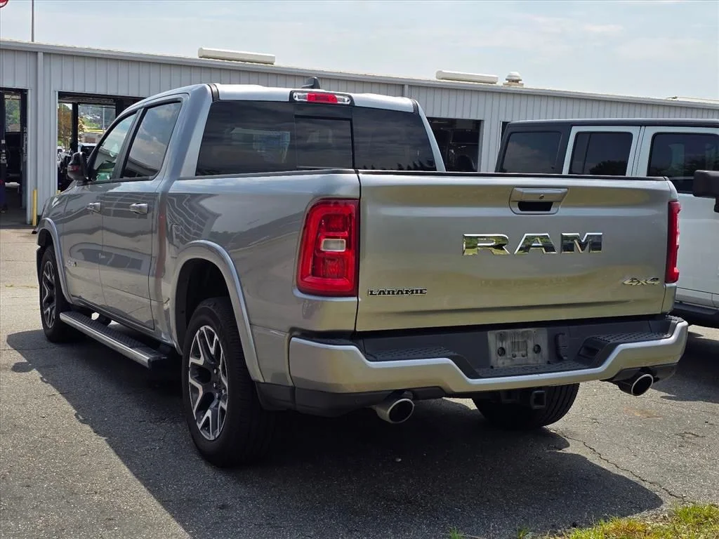 Used 2025 Silver Ram Laramie image 10