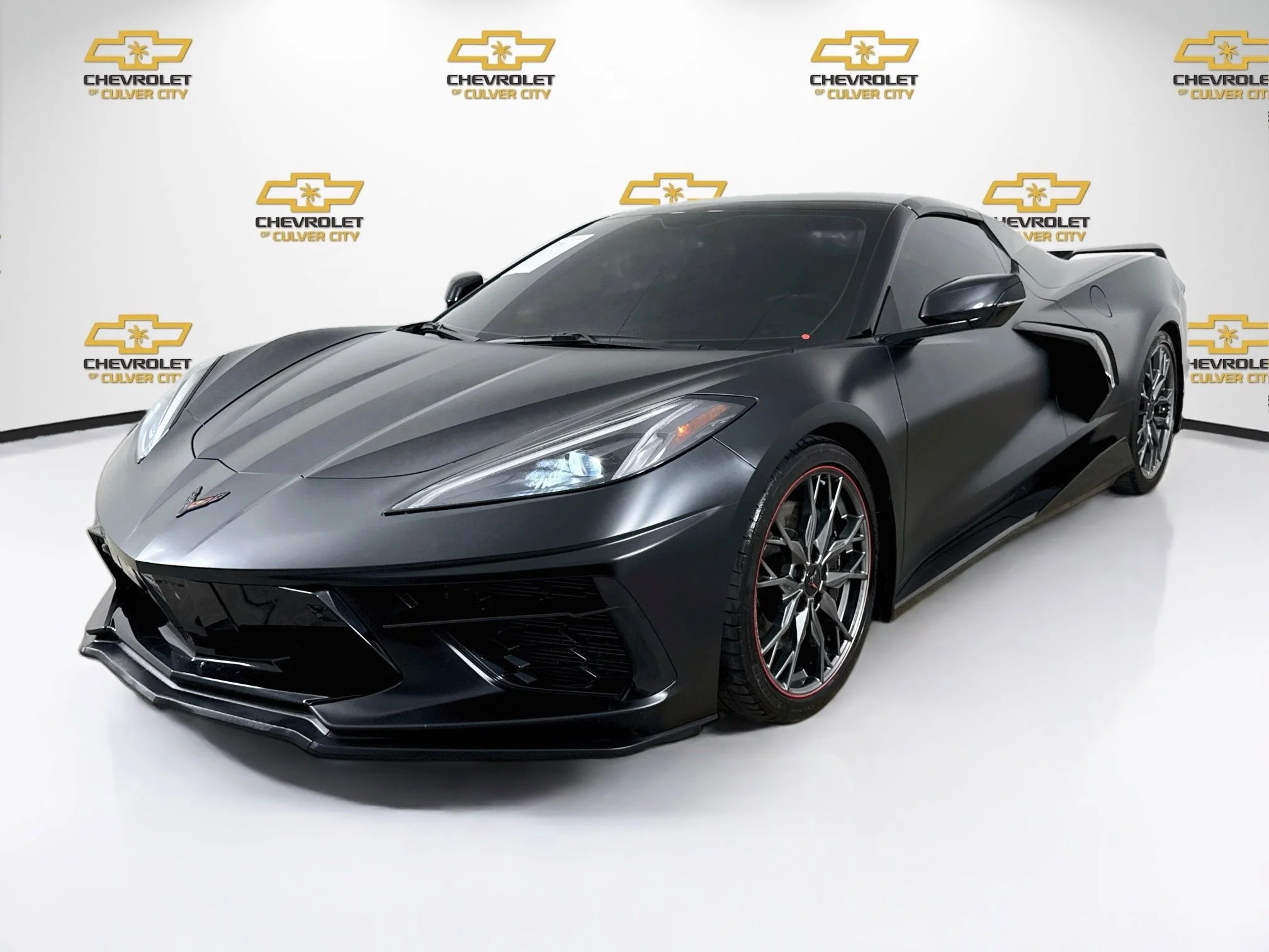 Used 2023 HYPERSONIC GRAY METALLIC Chevrolet 2LT image 3