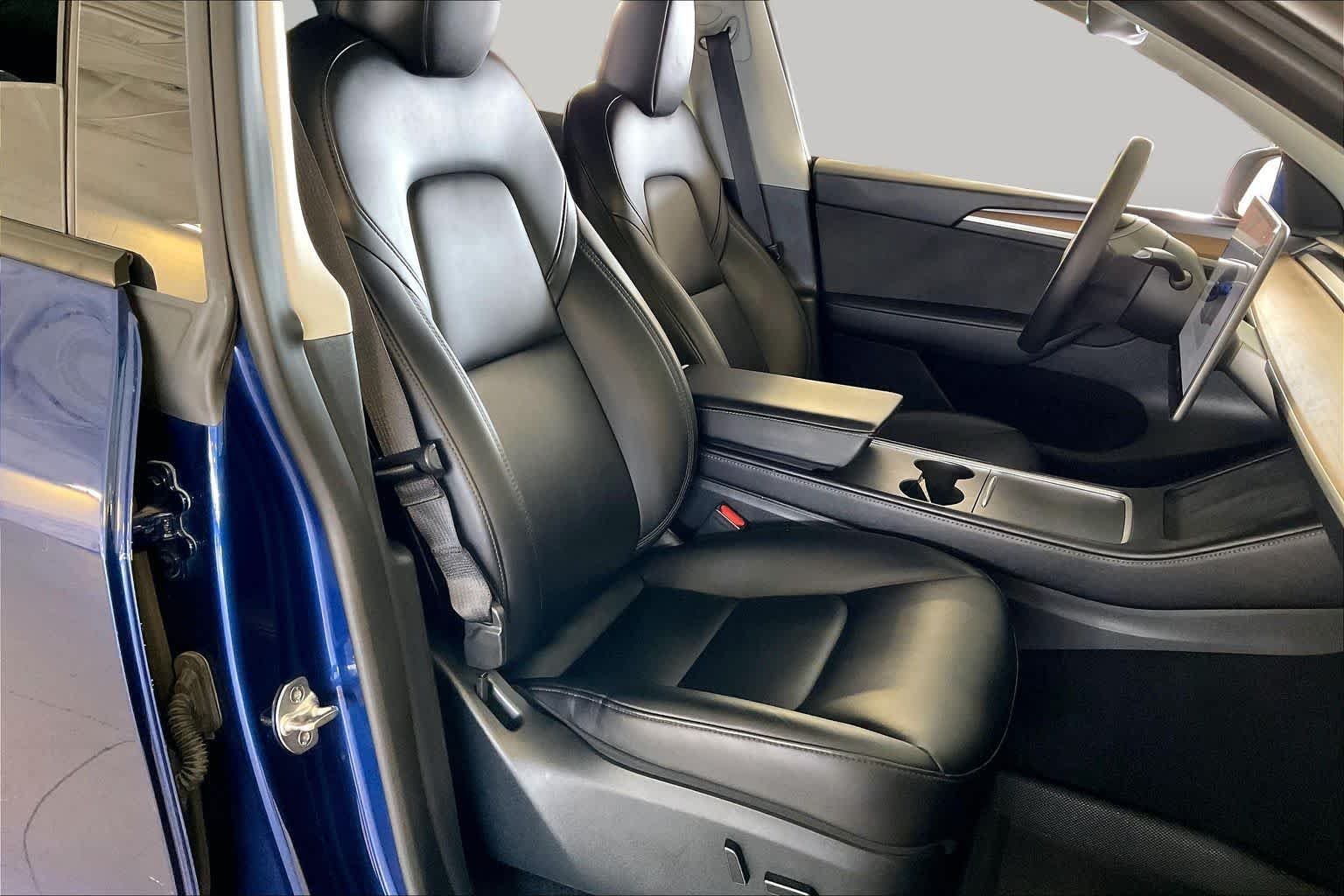 Used 2023 Deep Blue Metallic Tesla  image 8