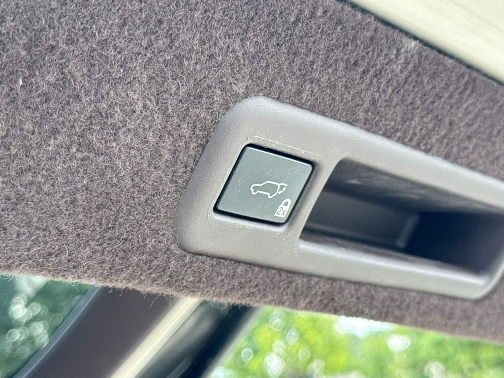 Used 2016 Beige Lexus 350 image 34
