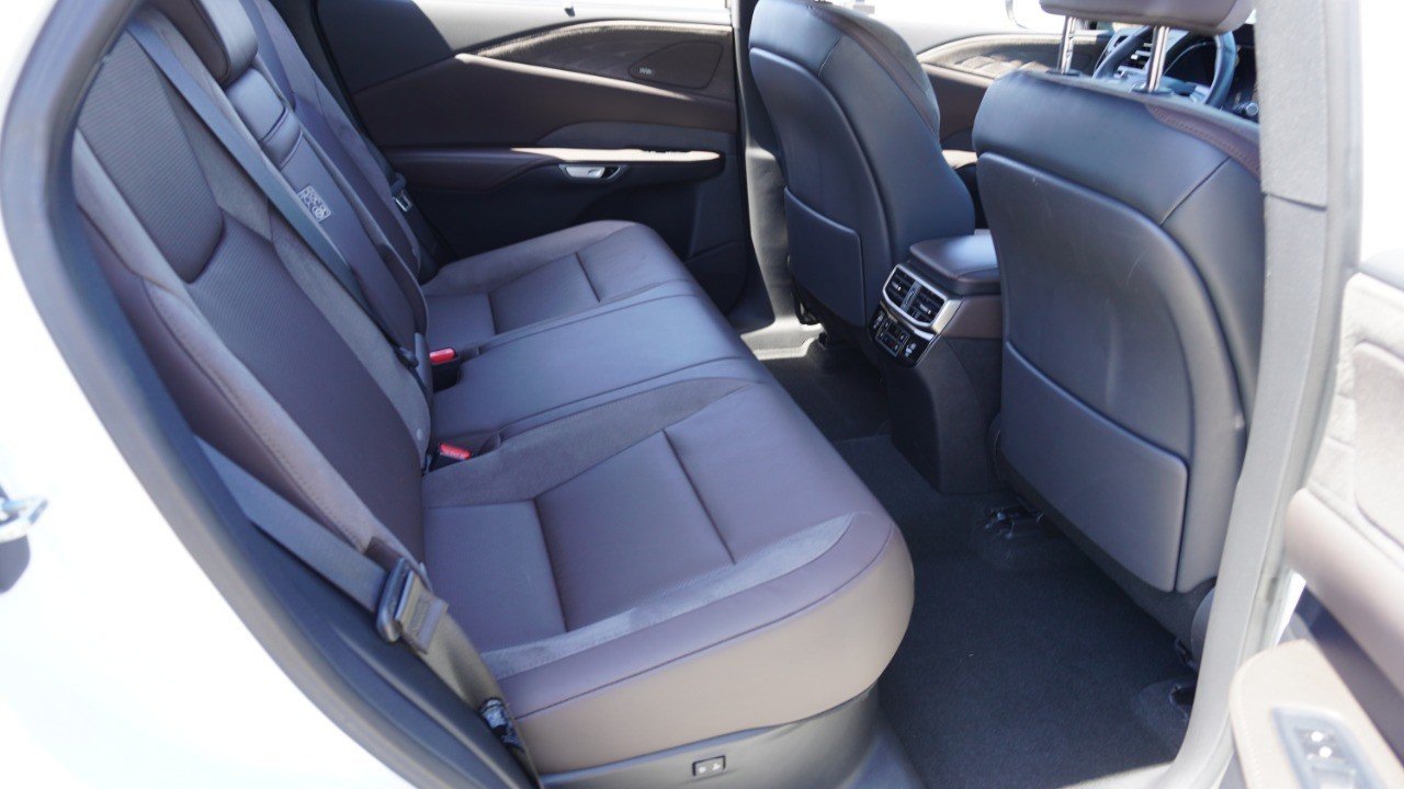 Certified Used 2024 White Lexus RX 350 Luxury image 33