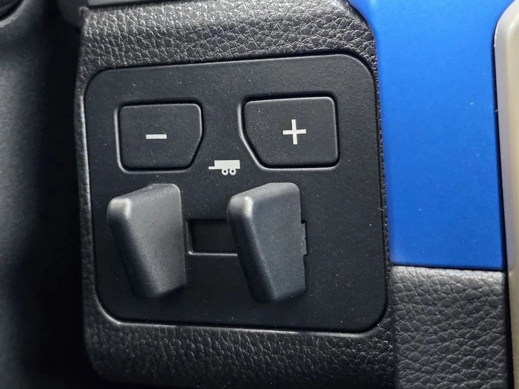 2025 Toyota Tacoma TRD Off Road - Photo 12