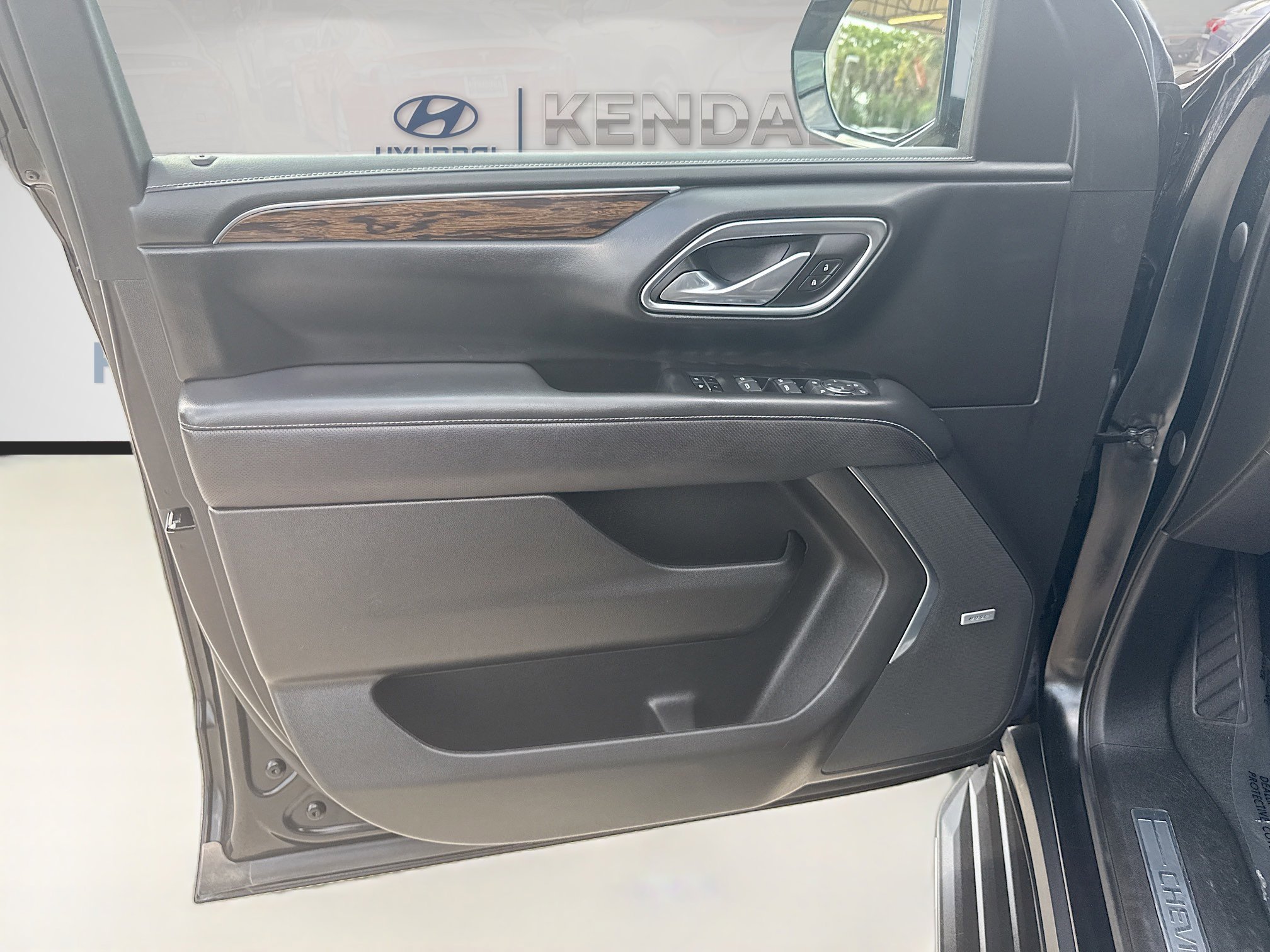 Used 2023 Black Chevrolet Premier image 17