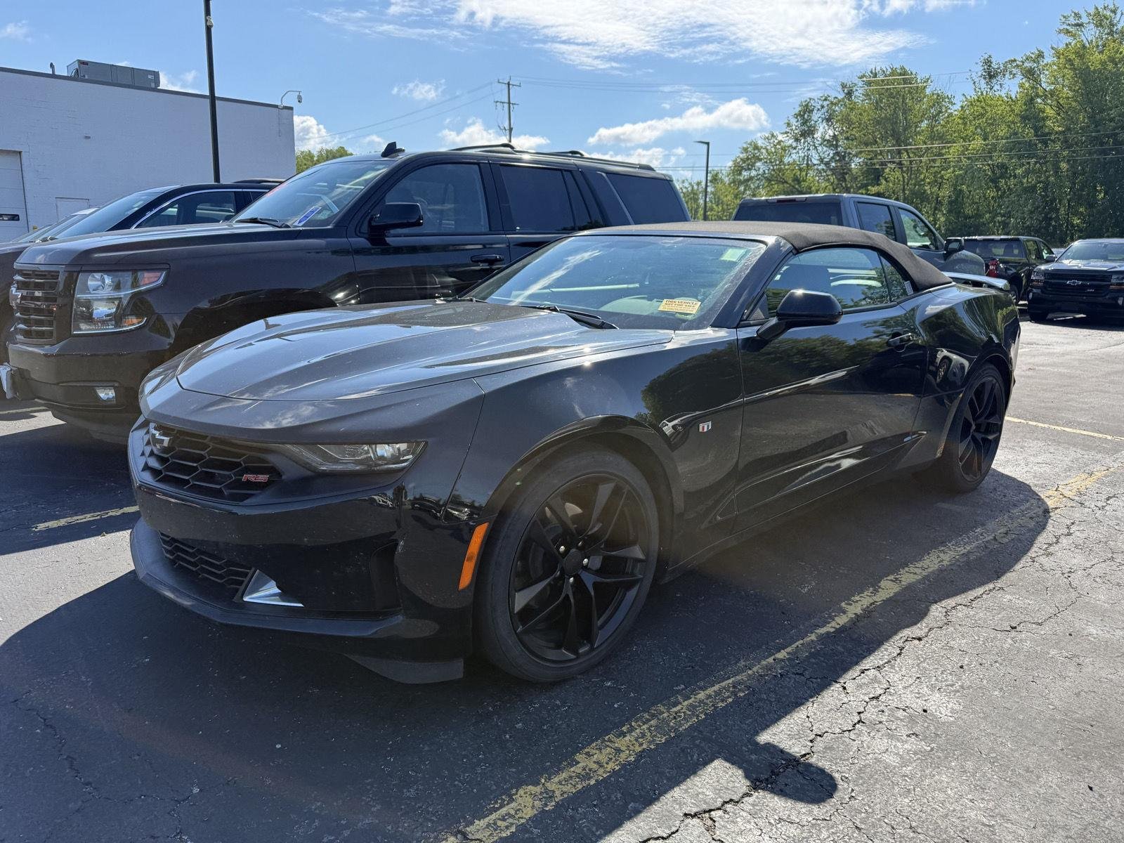 Used 2023  Chevrolet  image 2