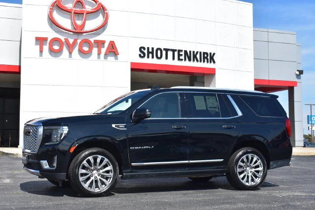 Used 2021 Black GMC Denali image 1