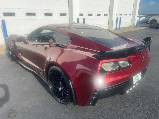 Used 2018 Red Chevrolet Z06 image 5