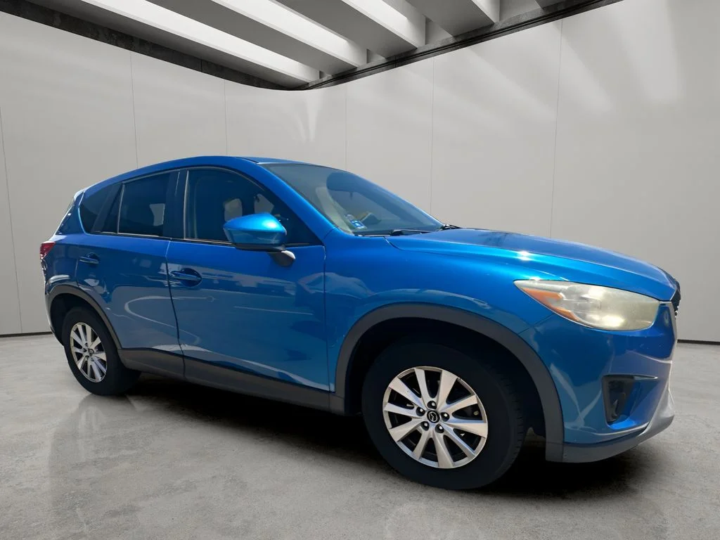 Used 2013  Mazda Touring image 4