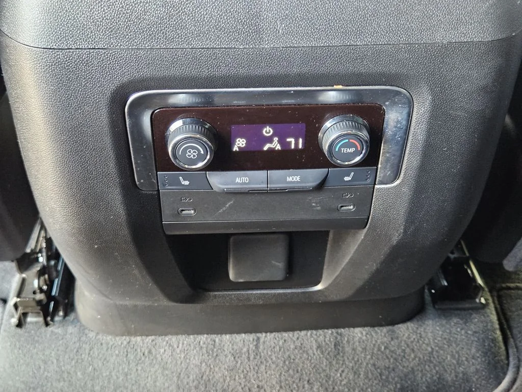 Used 2025 Beige Chevrolet High Country image 31