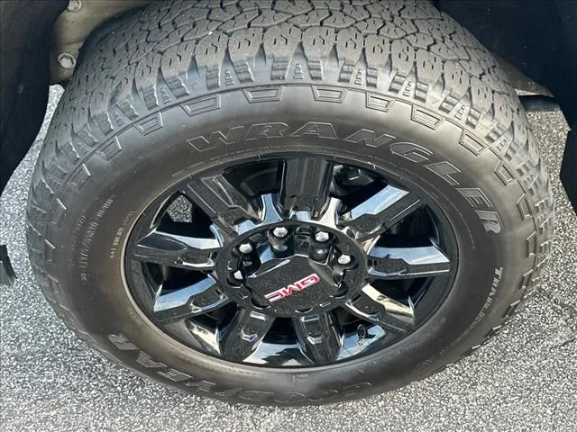 Certified Used 2025 Silver GMC AT4 image 37