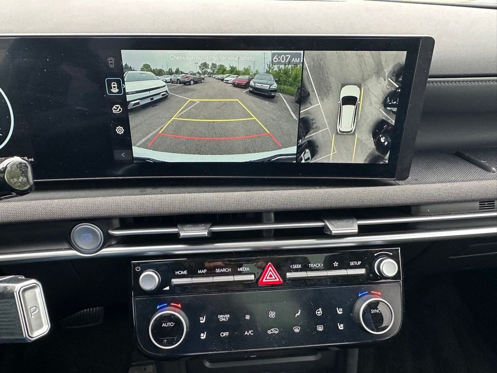 2025 Hyundai Tucson Limited - Photo 17
