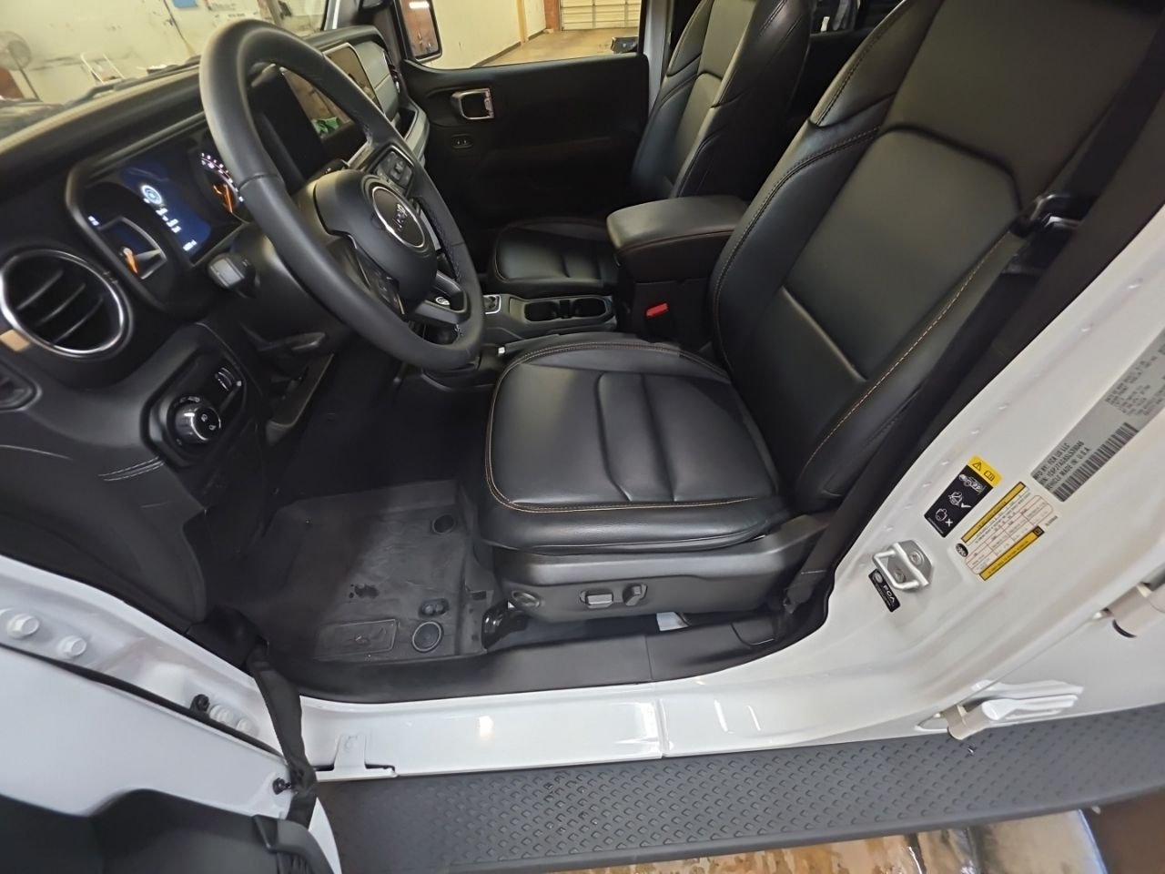 2025 Jeep Gladiator High Tide - Photo 14