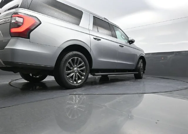 Used 2020 Silver Ford Limited image 37