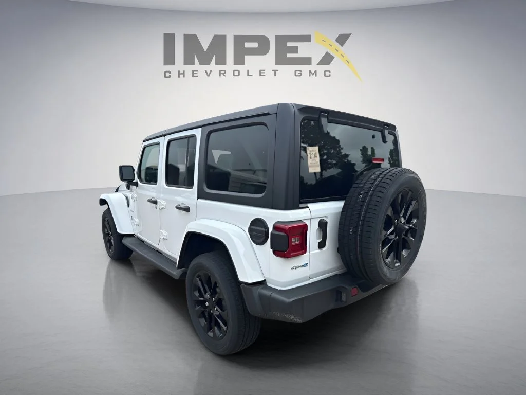 Used 2023 White Jeep Sahara image 2