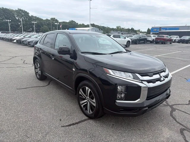 Used 2026 Black Mitsubishi 2.0 ES image 3