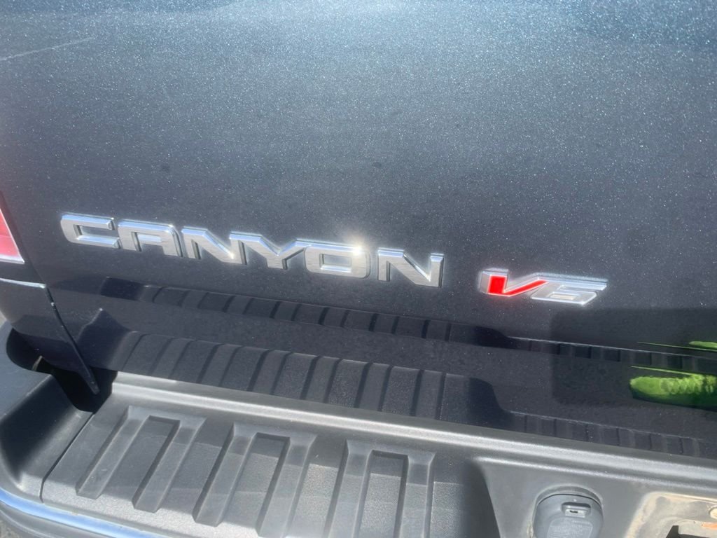 Used 2019 Blue GMC SLE1 image 9