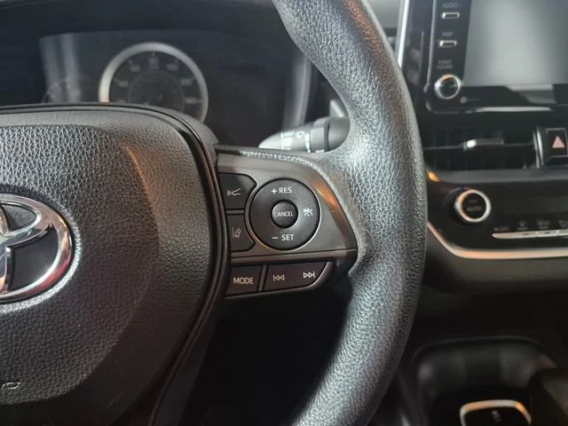 2021 Toyota Corolla LE - Photo 19