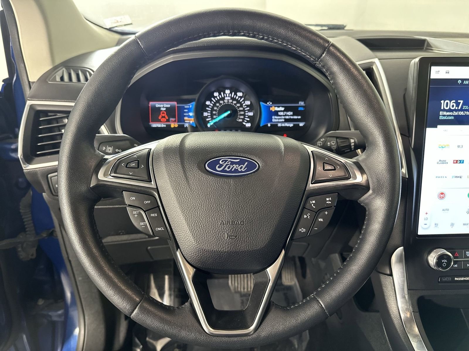 2024 Ford Edge Titanium - Photo 14