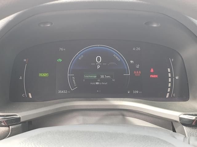 Used 2025 White Toyota LE image 25