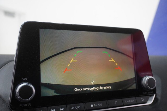 Used 2025  Nissan SV image 26