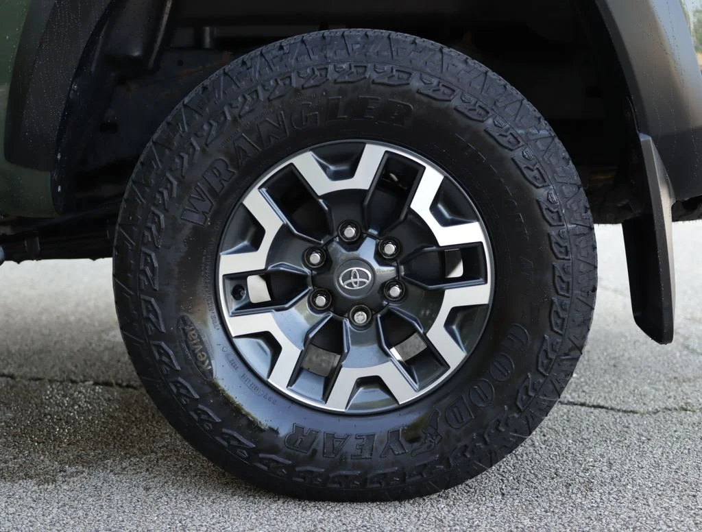 Used 2022 Green Toyota TRD Off-Road image 40