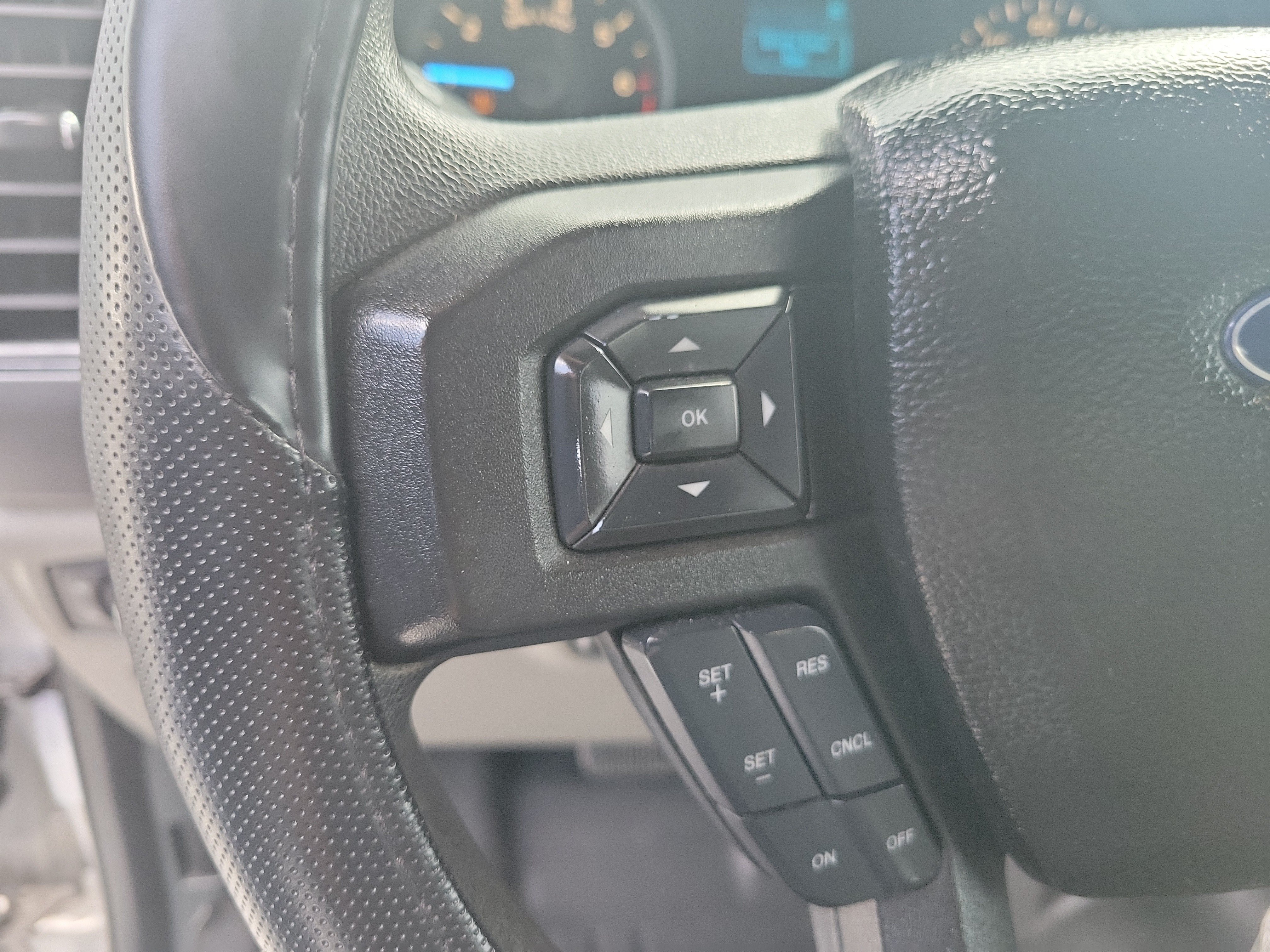 Used 2018 Ingot Silver Ford XLT image 21