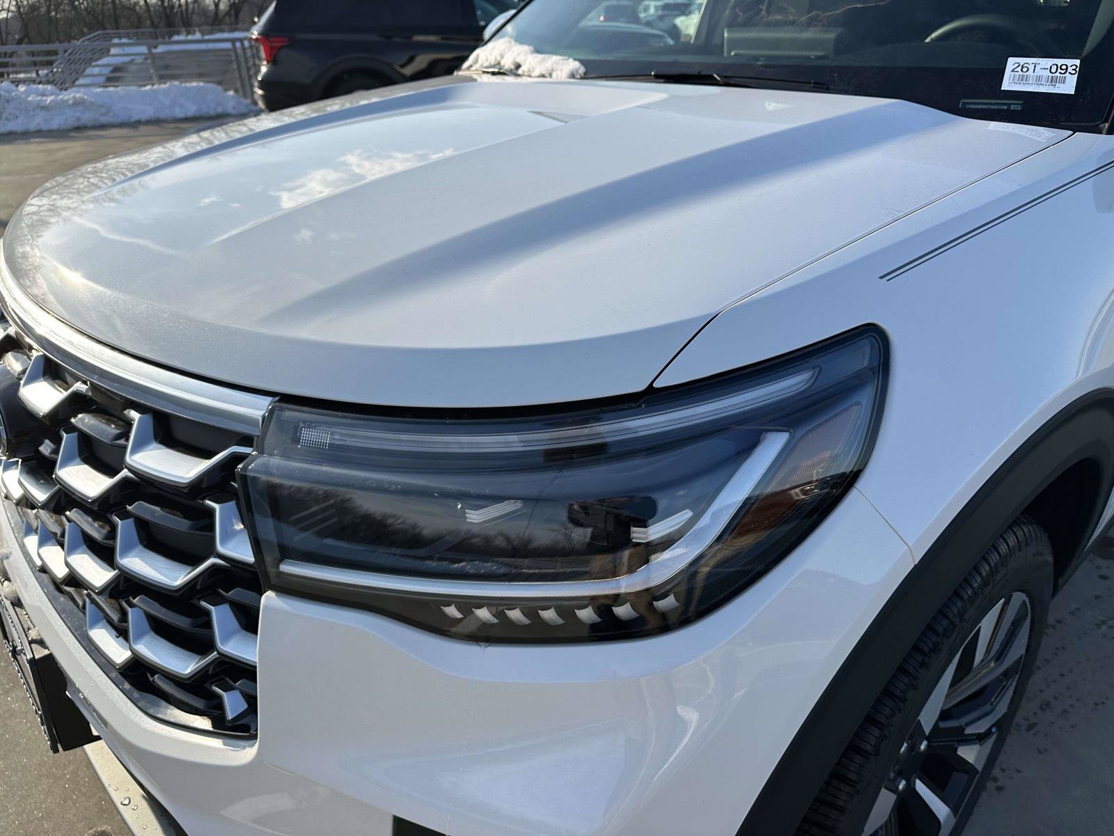 2026 Ford Explorer Platinum - Photo 7