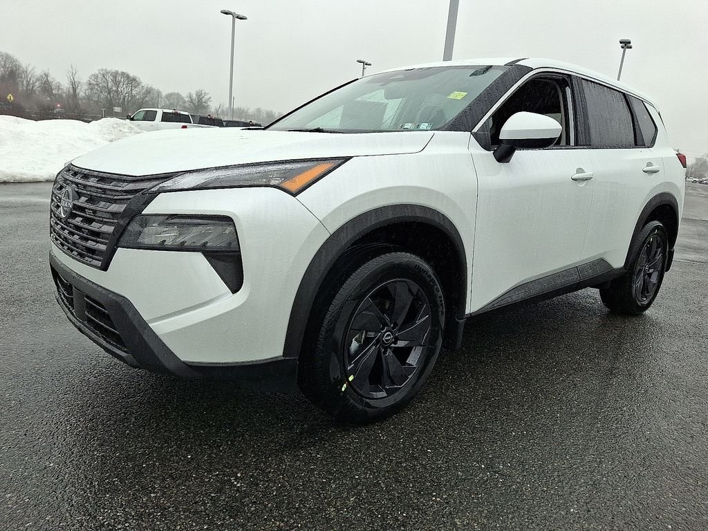 2026 Nissan Rogue — photo 2