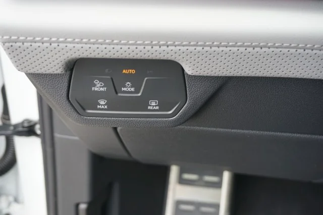 New 2024  Volkswagen 2.0T Peak Edition SEL image 27