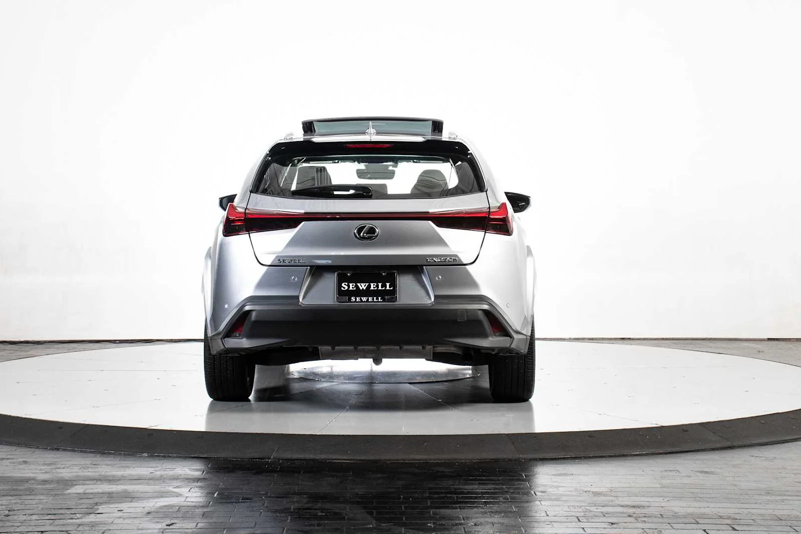 Certified Used 2024 IRIDIUM Lexus Premium image 4