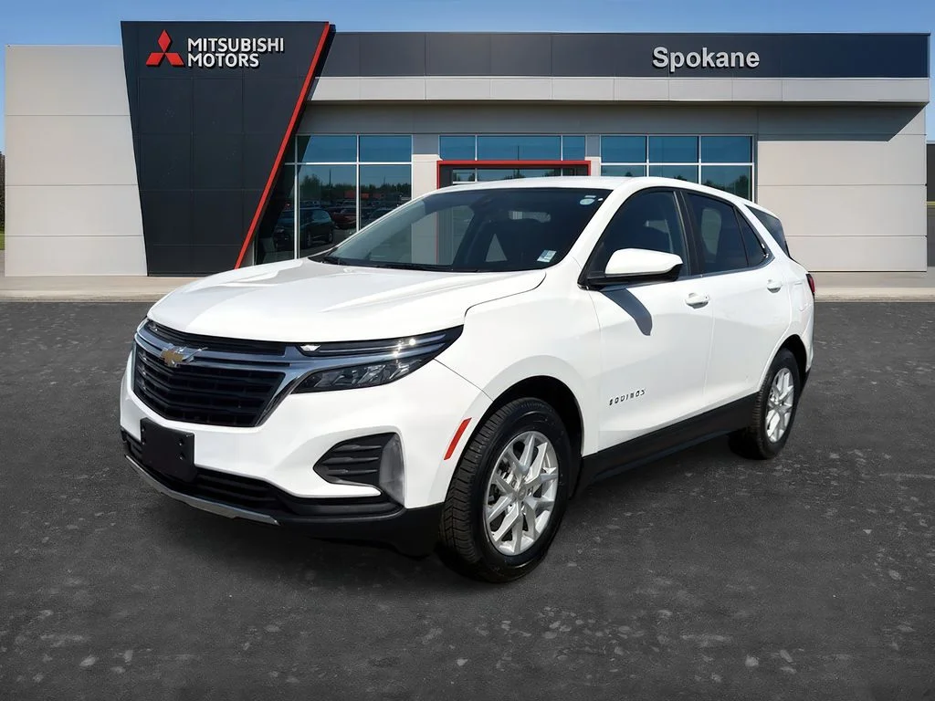 Used 2023 Summit White Chevrolet LT image 3