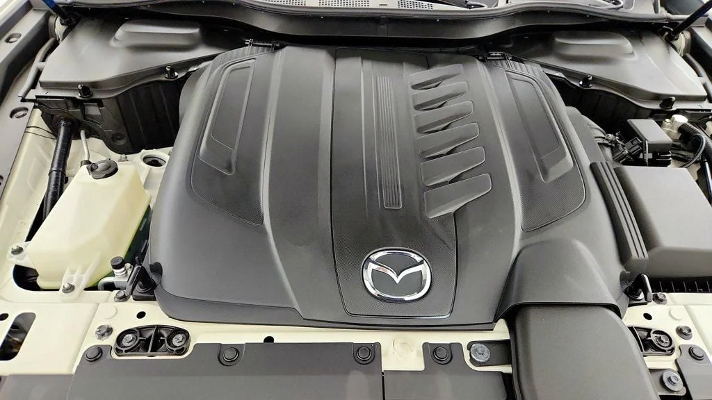 Used 2025 Rhodium White Premium Mazda 3.3 Turbo Preferred Package AWD image 27