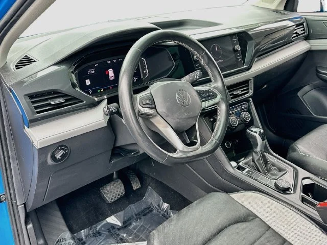 Used 2022  Volkswagen SEL image 9