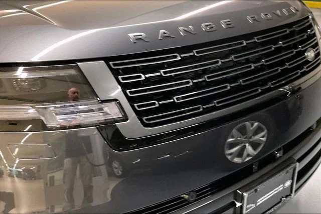 Used 2025 Gray Land Rover SE image 33