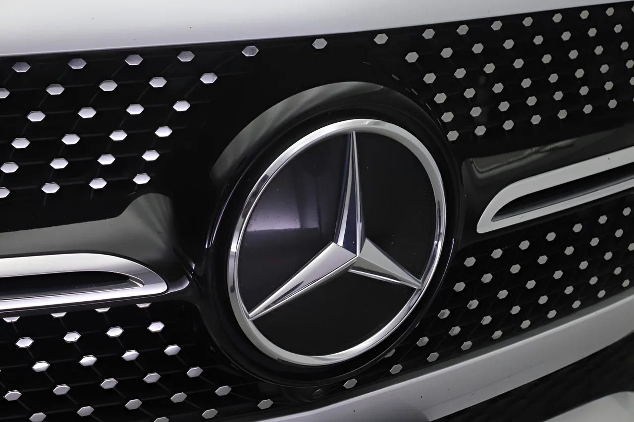 Used 2020 Silver Mercedes-Benz 450 4MATIC® AMG® Package image 26