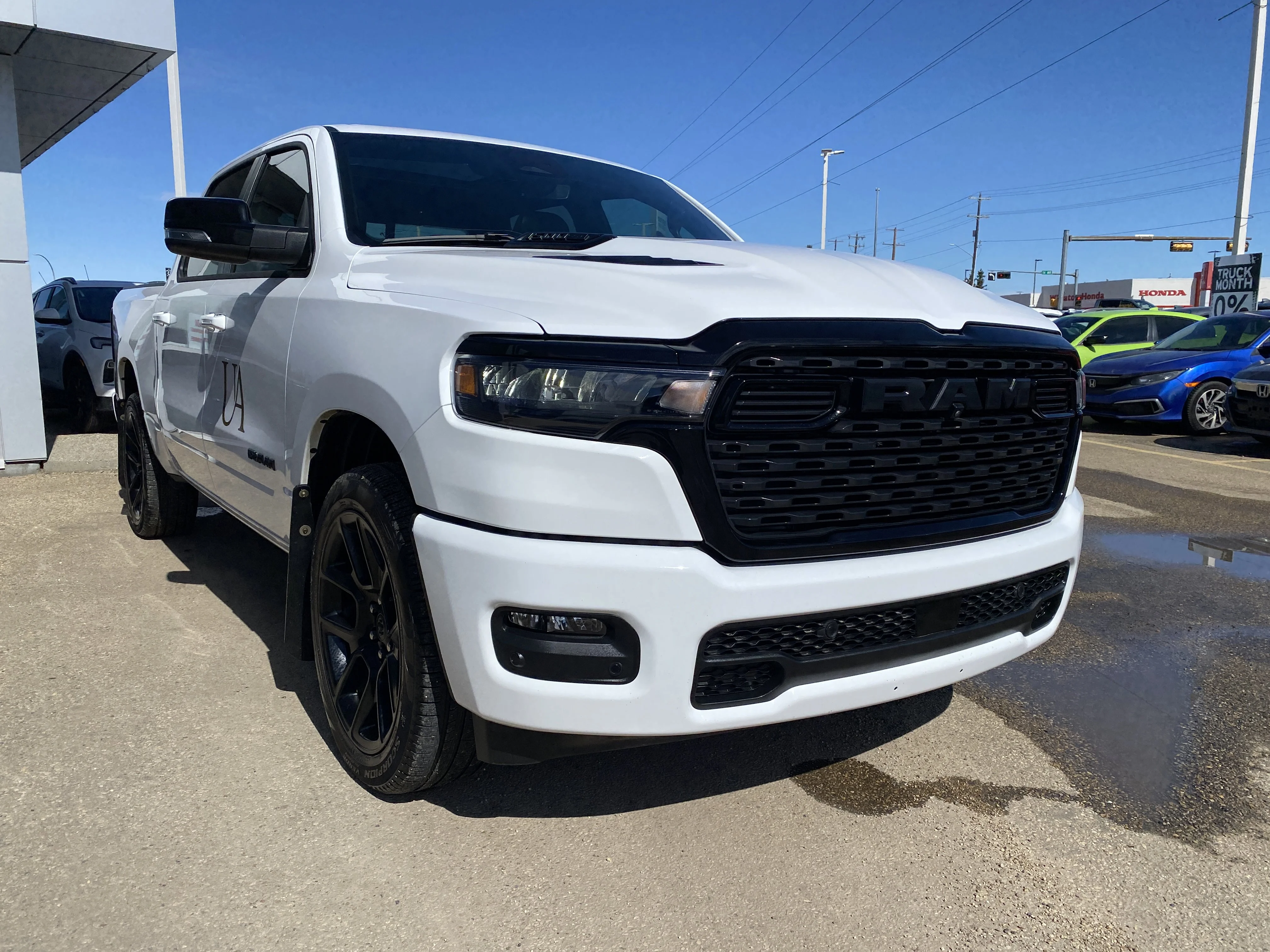Certified Used 2025 White Ram Sport * PANORAMIC SUNROOF * FULL LEATHER * 360 CAMERA * image 7