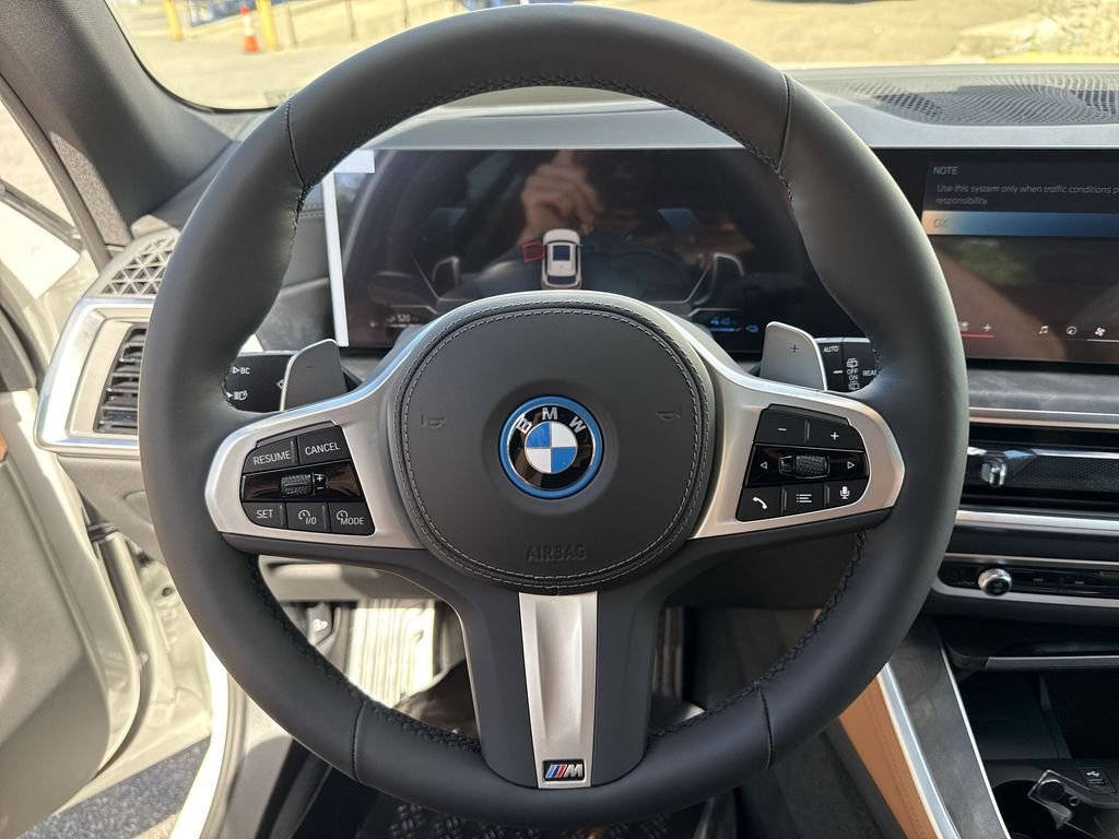 New 2026 White BMW xDrive50e image 14