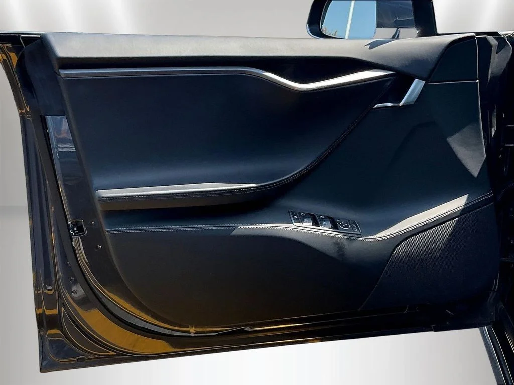 Used 2020  Tesla Performance image 19