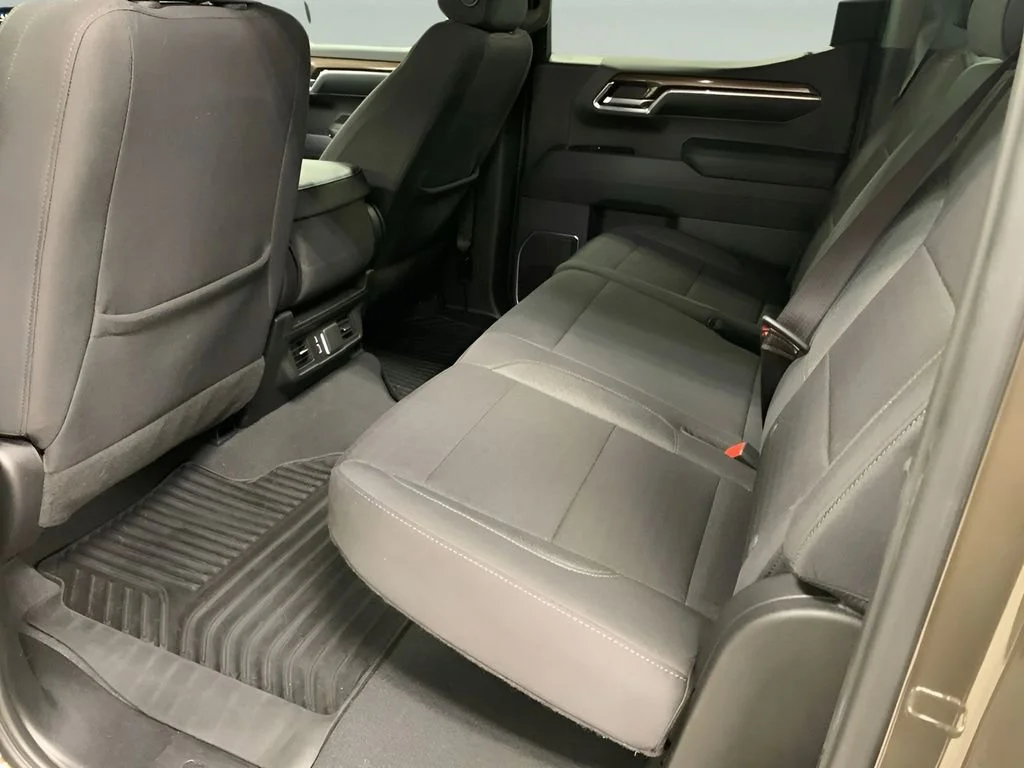 2024 Chevrolet Silverado 1500 LT - Photo 24