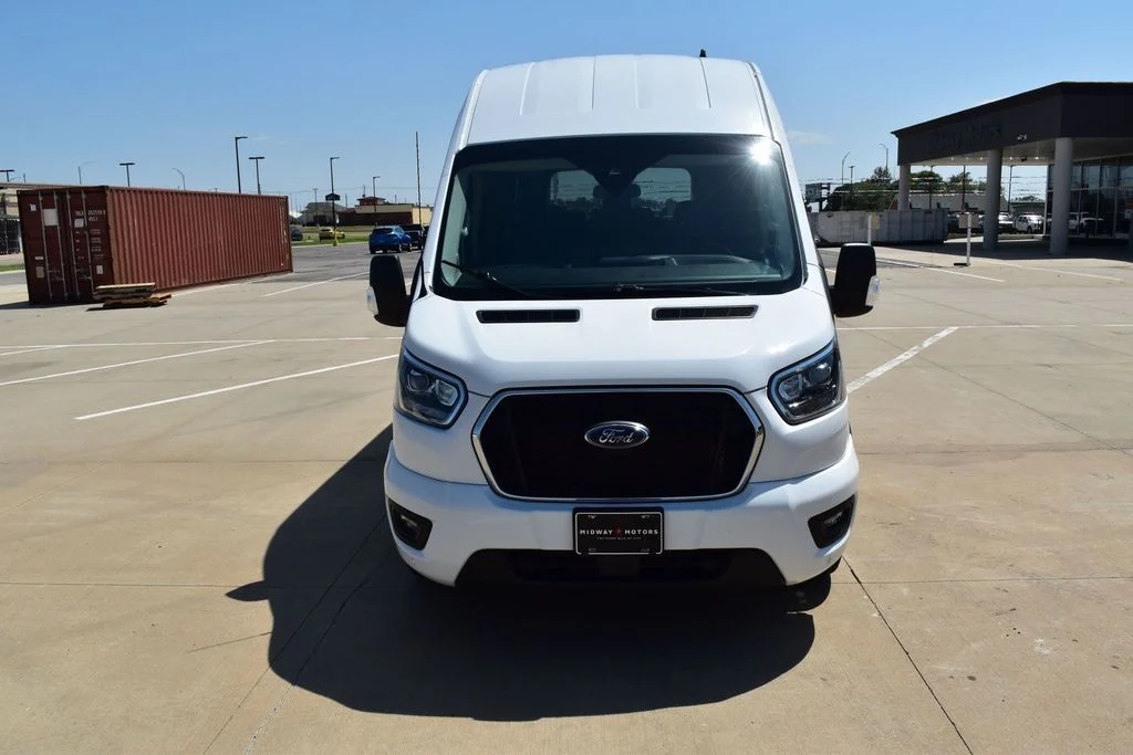 Used 2023 Oxford White Ford XLT image 22