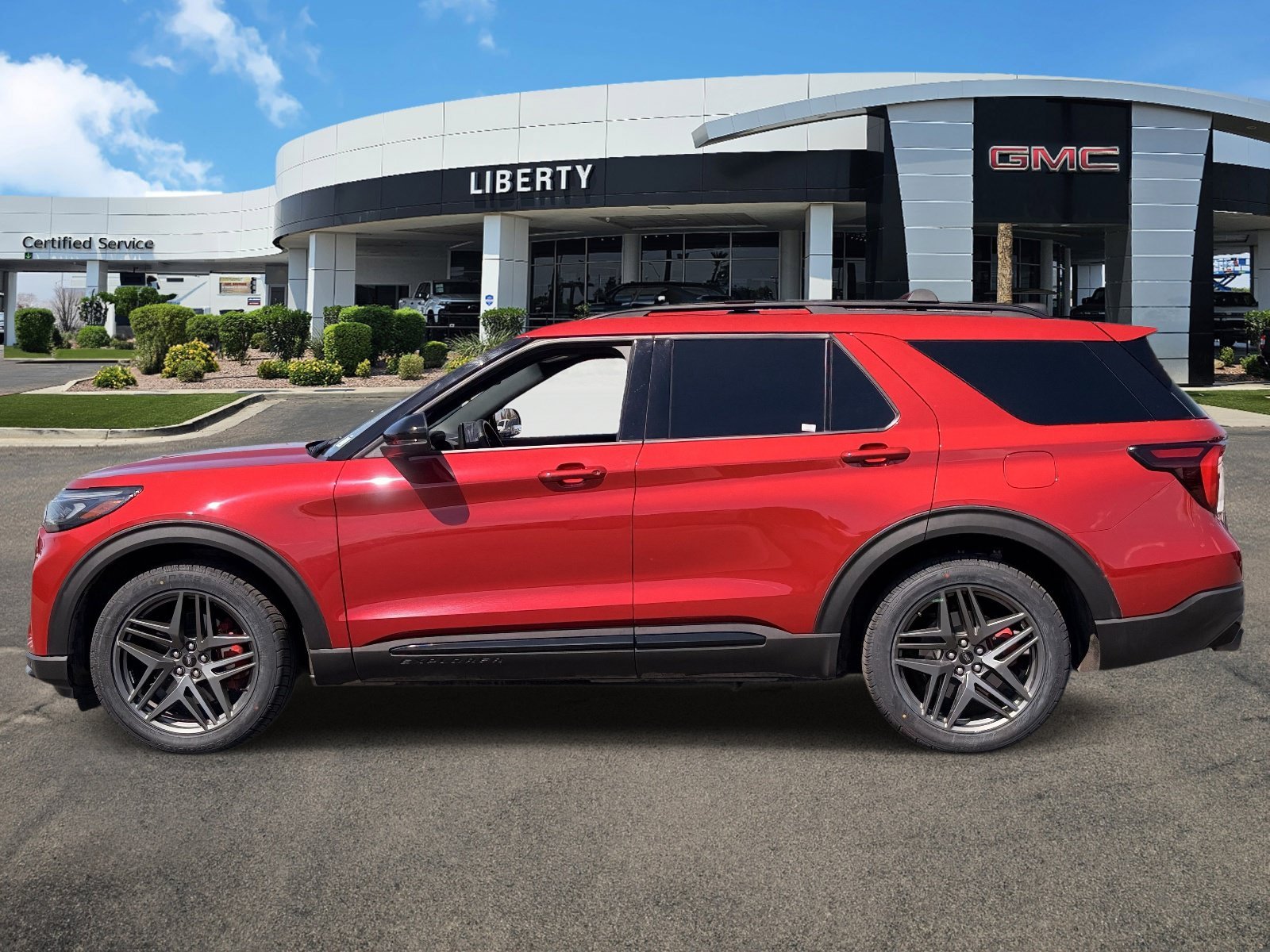Used 2025 Red Ford ST image 26