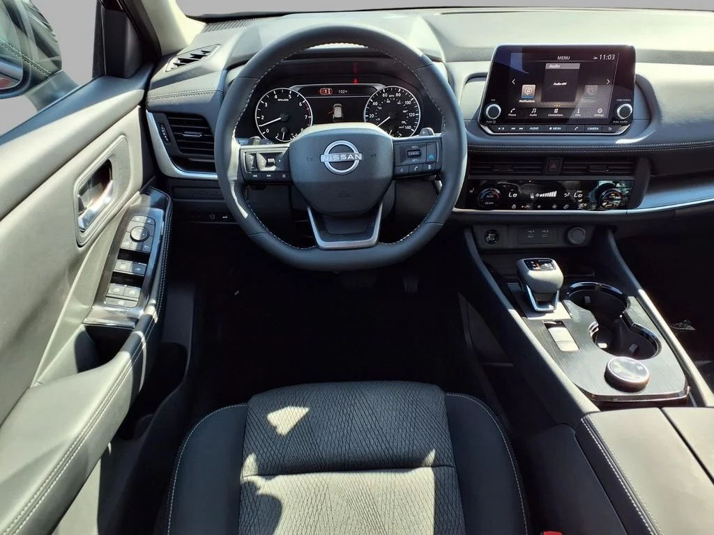 New 2026 Super Black Nissan SV image 4