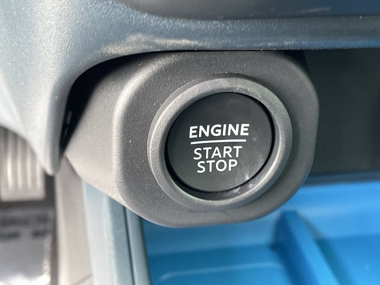 New 2026 Oxford White Ford XLT image 28
