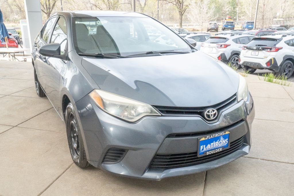 Used 2014 Toyota Corolla LE with VIN 5YFBURHE9EP158402 for sale in Boulder, CO