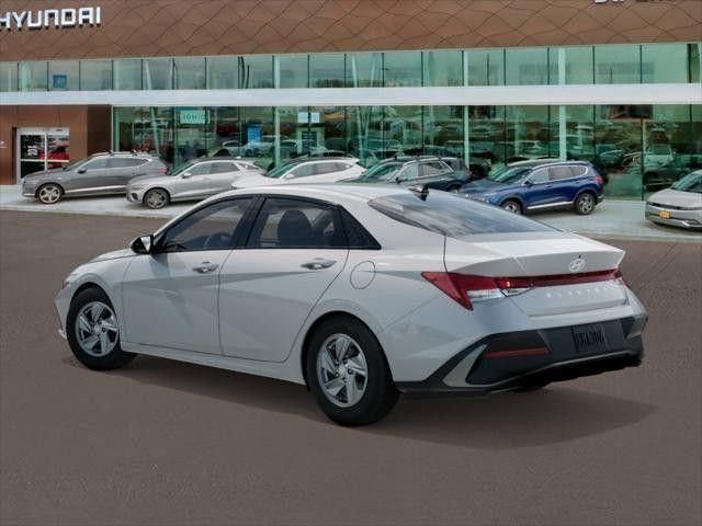 New 2026 White Hyundai SE image 22