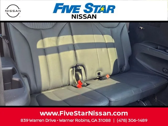 Used 2023 White Hyundai Calligraphy image 17