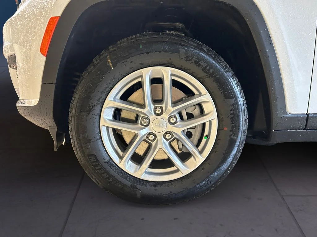 New 2026 White Jeep Laredo image 9