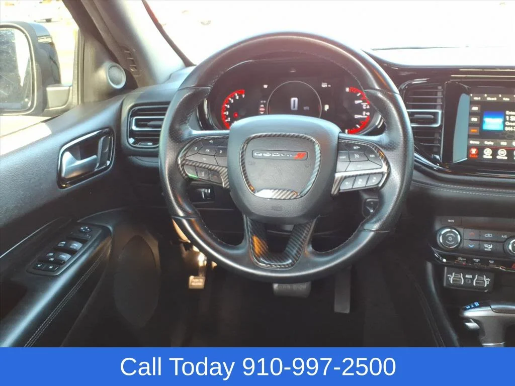Used 2023 Black Dodge SXT Launch Edition RWD image 11