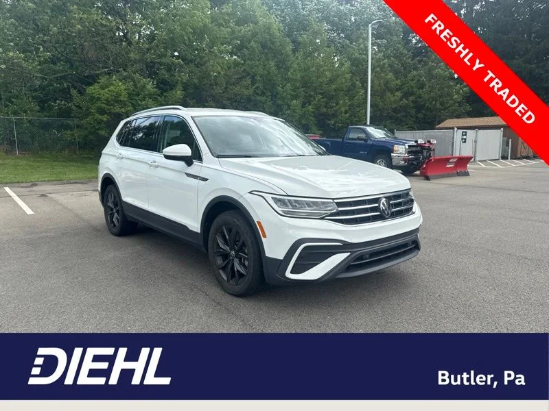 Used 2024  Volkswagen 2.0T SE image 1