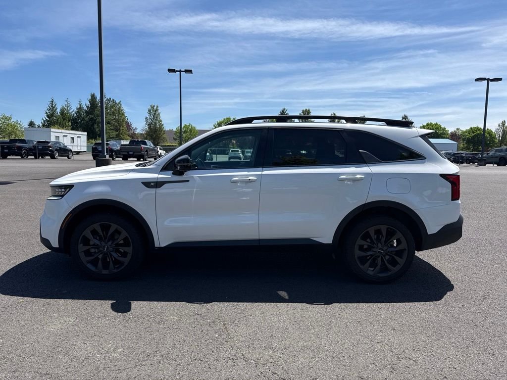 Used 2022 Glacial White Pearl Kia X-Line SX Prestige image 4